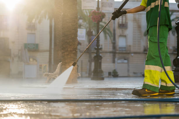 Best Garage Pressure Washing  in Circleville, OH